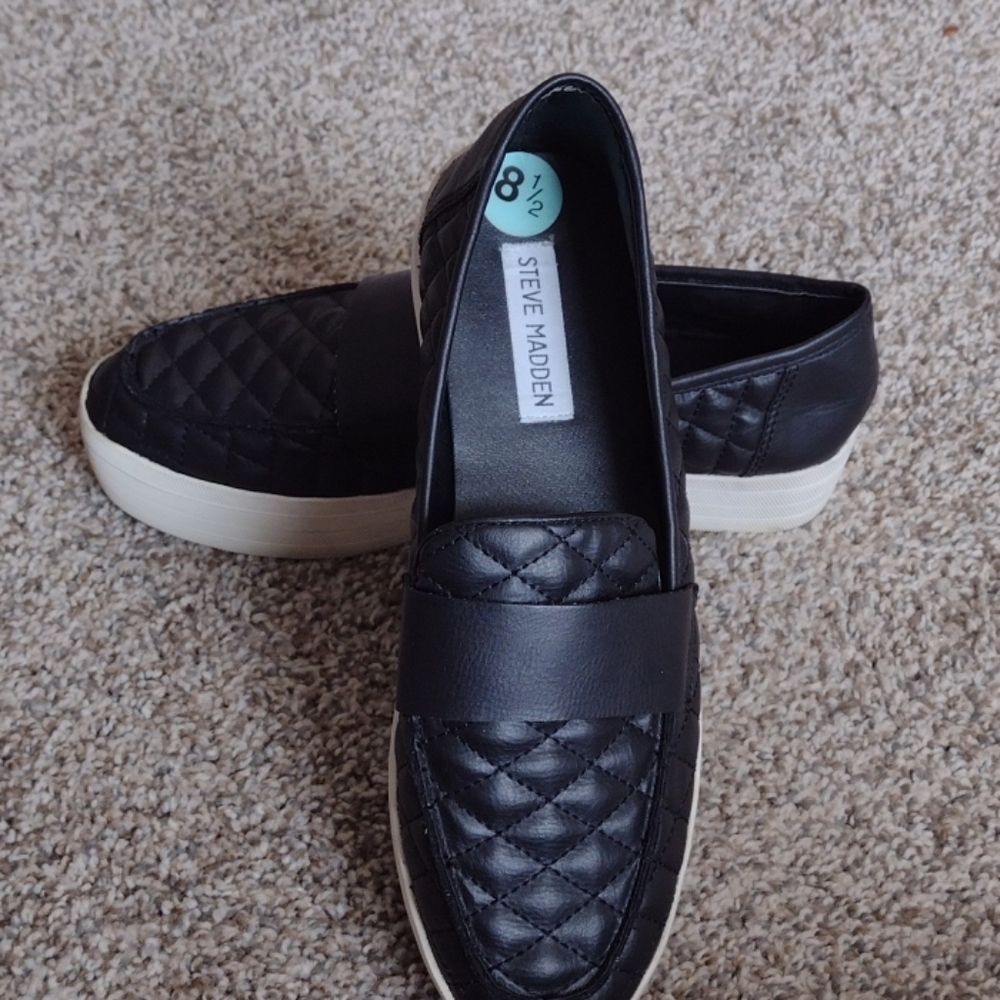 Steve Madden quilted shoes
